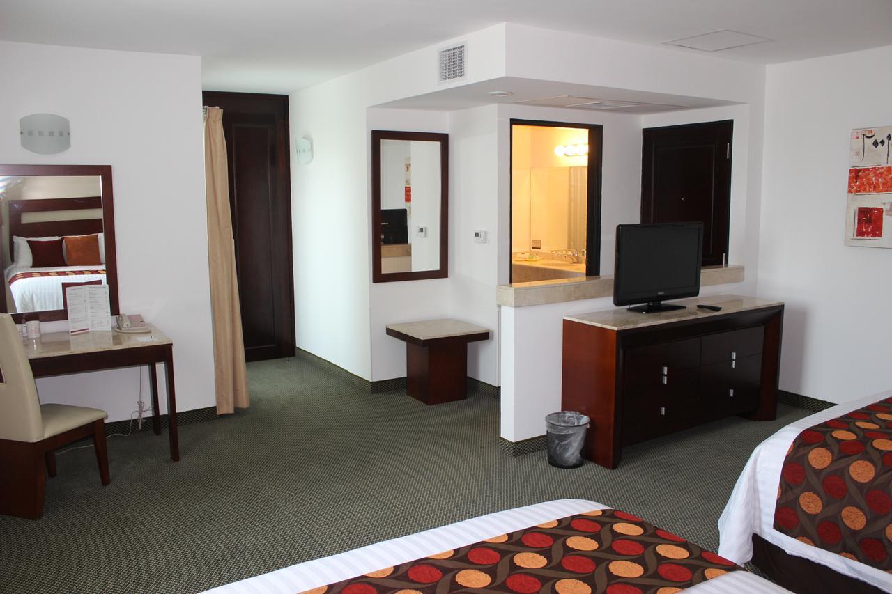 Junior Suite,643319724:JPEG